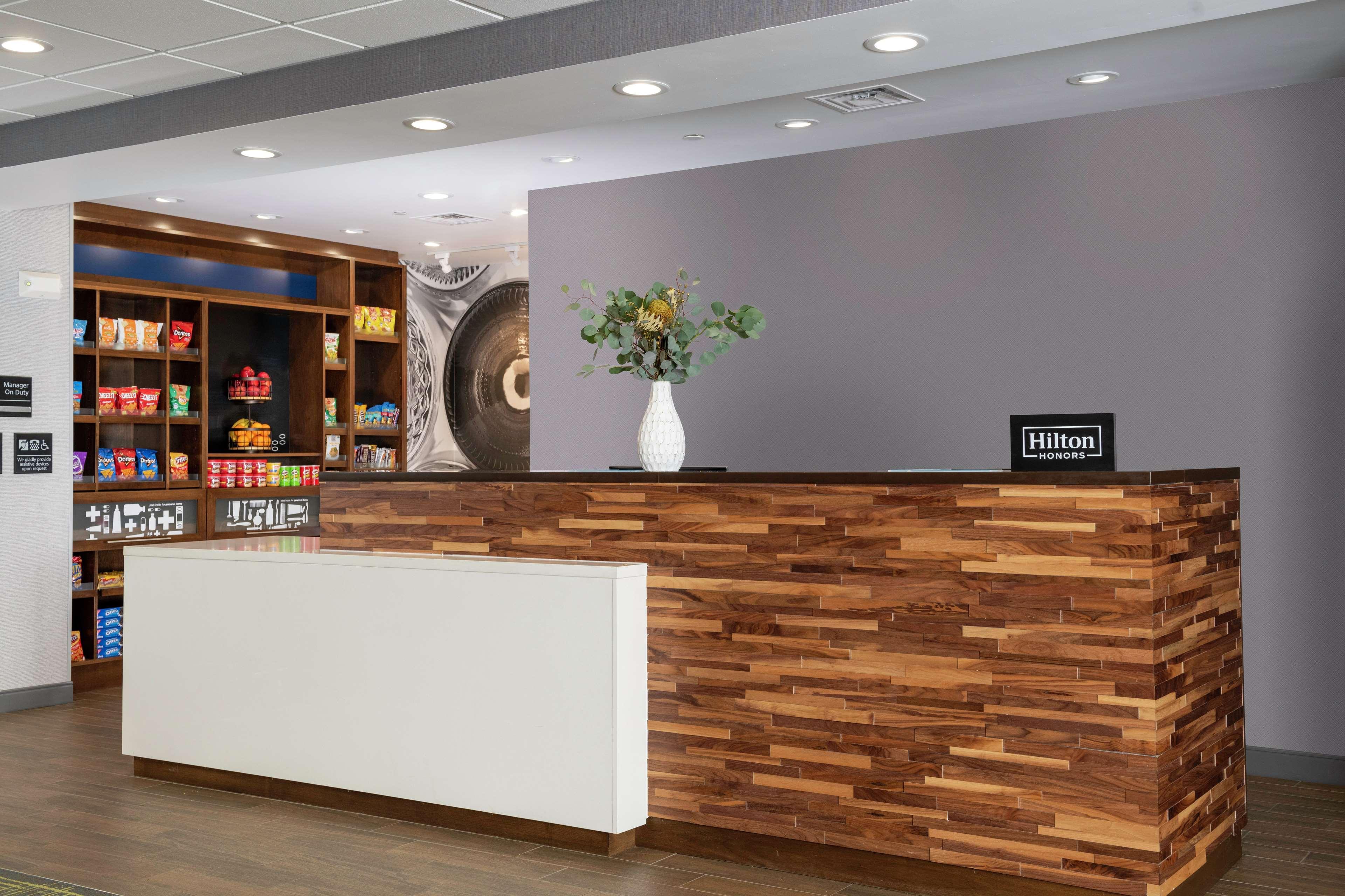 Hampton Inn & Suites Pittsburgh New Stanton Pa Екстер'єр фото